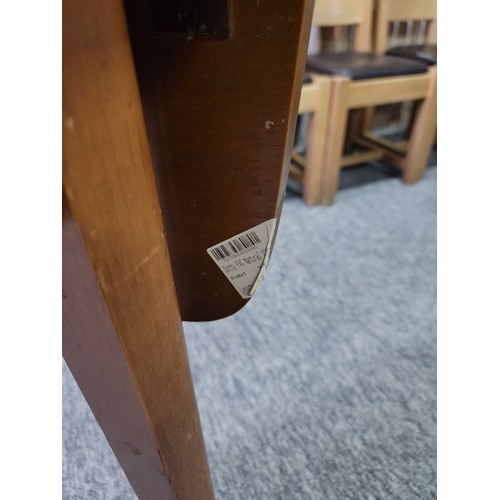 488 - Formica topped drop leaf dining table with 4x farmhouse chairs, chairs need attention. Table stands ... 