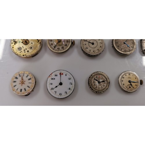 267A - Large quantity of various mechanical watch movements and dials, to include some good brand names. Mo... 