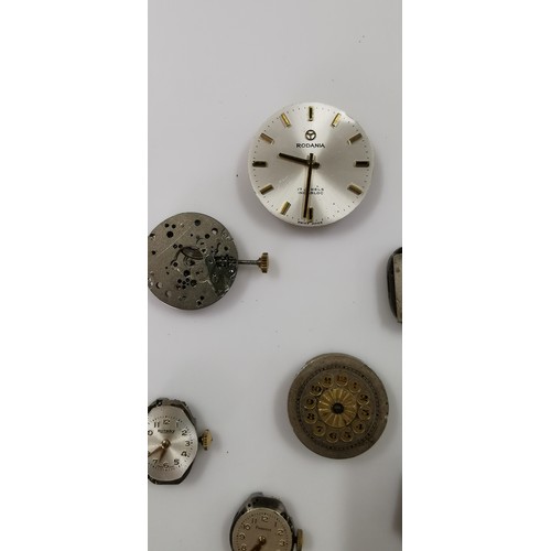 267B - Large quantity of various mechanical watch movements and dials, to include some good brand names. Mo... 