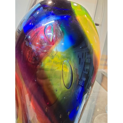 255 - 3 good quality art glass vases to include a stunning multi coloured hand blown glass vase featuring ... 