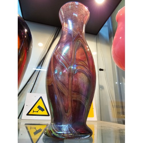 255 - 3 good quality art glass vases to include a stunning multi coloured hand blown glass vase featuring ... 