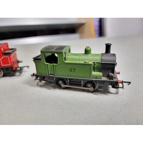 42 - 3x Tri-ang 00 Gauge tank locomotives to include a Red 25550 tank loco, Tri-ang Hornby R52 Jinity and... 