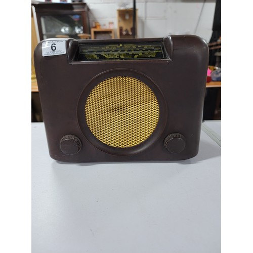 6 - A vintage Bakelite Bush Radio DAC 90.A. in overall good condition, plug has been removed but has pow... 