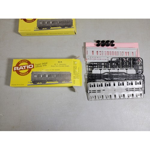 17 - Quantity of 6x G.W.R. Four-Wheel stock 00 Gauge 4mm scale railway kits by Plastic Railway Models to ... 