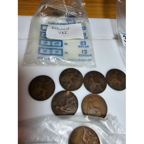 323 - Selection of organized antique British coins covering various reigns which includes 2x good conditio... 