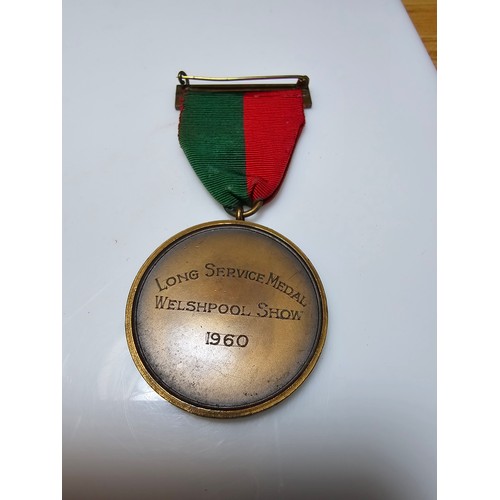 325 - Good quality vintage cased Long Service medal for the Royal Welsh Agricultural Society, made by Garr... 