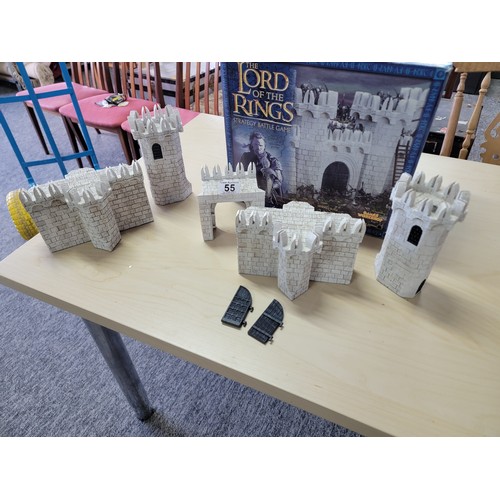 55 - A Games Workshop The lord of The Rings Minas Tirith set, box contains the castle with no figures