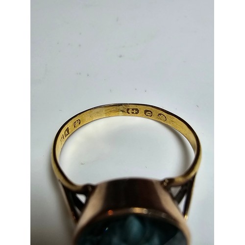 349 - Antique hallmarked 18ct yellow gold statement ring featuring a 9ct rose gold mount inset with a larg... 