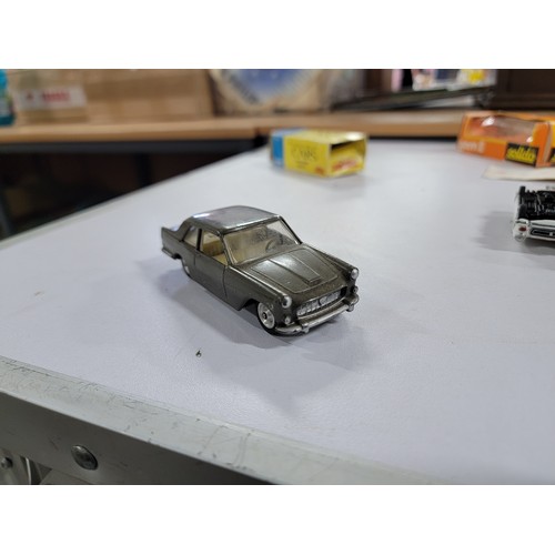 88 - Qty 3x Good boxed diecast model cars to include Solido Lancia Flaminia No. 121, Corgi Solido A Centu... 