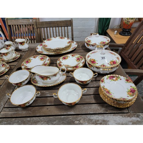 94 - Royal Albert Old Country Roses 33x piece part dinner set which includes 2x lidded tureeens, gravy bo... 