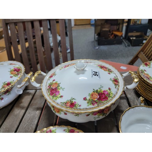 94 - Royal Albert Old Country Roses 33x piece part dinner set which includes 2x lidded tureeens, gravy bo... 