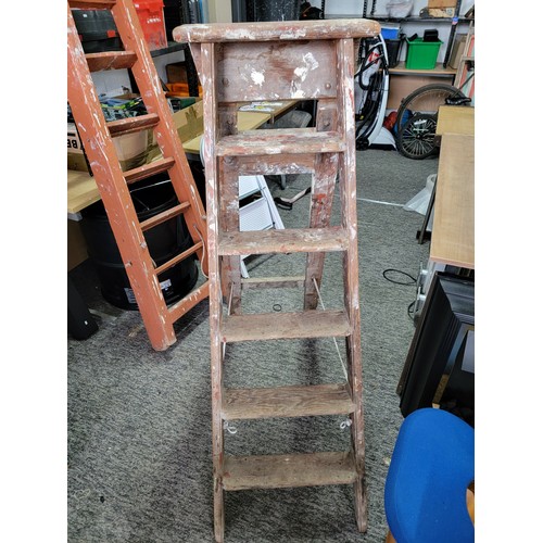 132 - Large 5x tier vintage wooden ladder in overall good condition stands at 145cm high