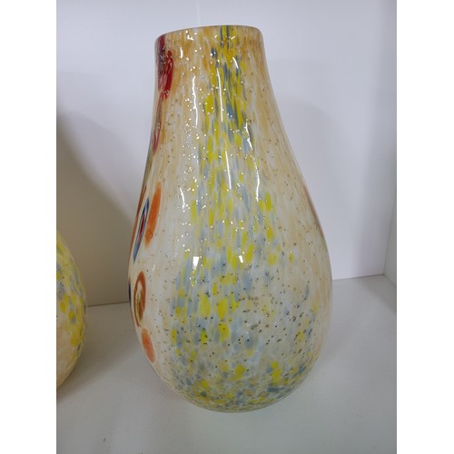 116 - 2x large vintage art glass Murano teardrop confetti style vases. Measures 31.5cm height.