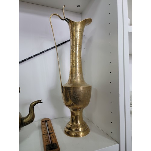 121 - Qty of antique & vintage collectables which include large bronze engraved ewer jug, brass footed ket... 