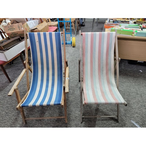 154 - 2x vintage traditional striped deck chairs, one blue and white striped one multicoloured, blue and w... 