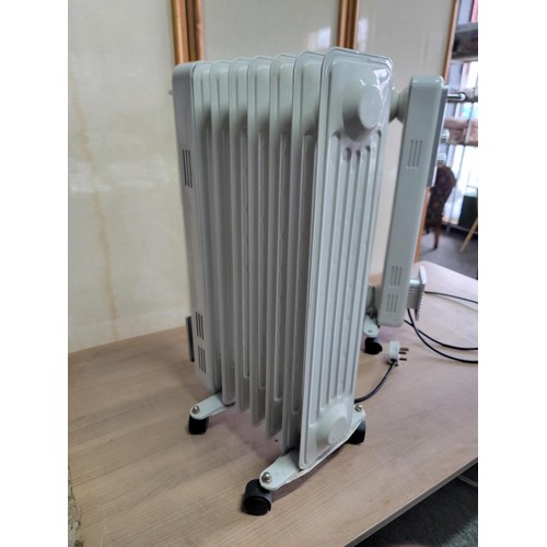 181 - 2x portable Supawarm electric heaters in overall good condition with temperature control, each stand... 