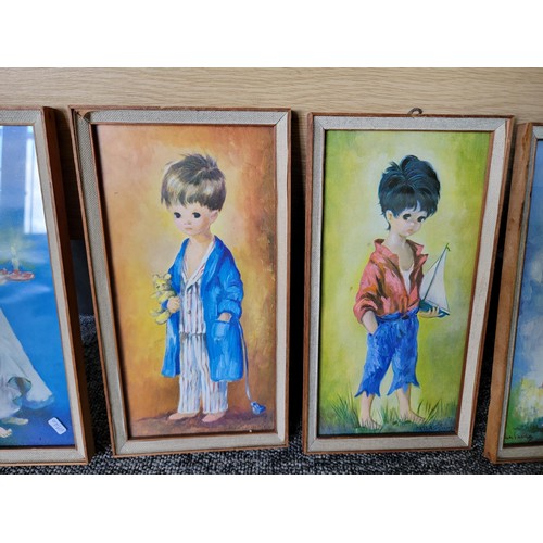 200 - Vintage set of 1960's framed and glazed prints of children, inc one pair in night clothes and one pa... 