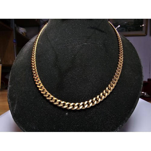 252 - A good 18ct gold plated curb link neck chain in excellent clean condition with no ware and appears t... 