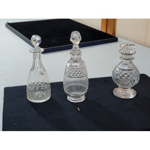 220 - 5x pieces of cut glass and crystal ware inc a large cut glass crystal bowl, a tall stem vase, 3x bot... 