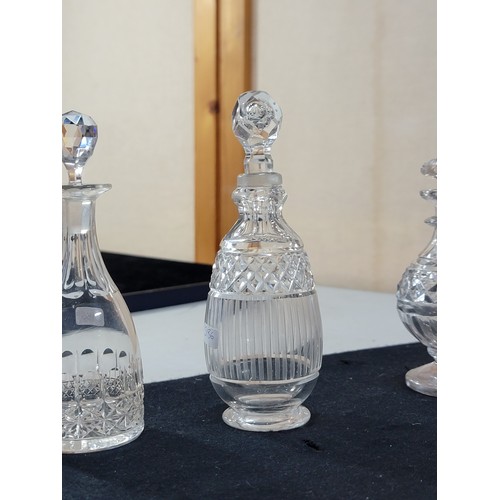 220 - 5x pieces of cut glass and crystal ware inc a large cut glass crystal bowl, a tall stem vase, 3x bot... 