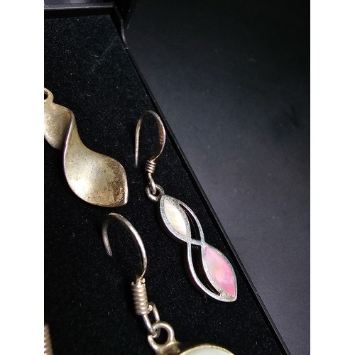 279 - A bundle of 3x pairs of 925 silver drop earrings, 1 pair is inset with shells another with pink moth... 