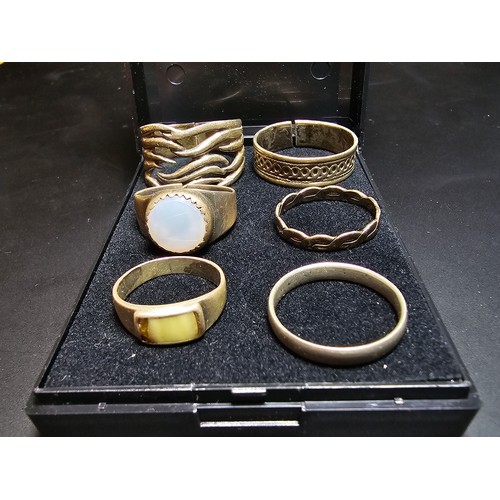 280 - A bundle of 6x 925 silver rings, 3 of the rings have splits to the bands, the other 3 are in good or... 