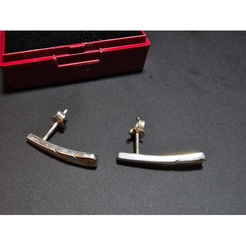 288 - A pair pf pretty 925 silver drop stud earrings with gold layered base to each earring is inset with ... 