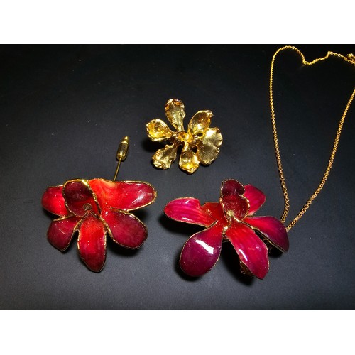 290 - A la belle collection orchid 24K gold plate brooch along with an 18k gold plate enamel pendant neckl... 