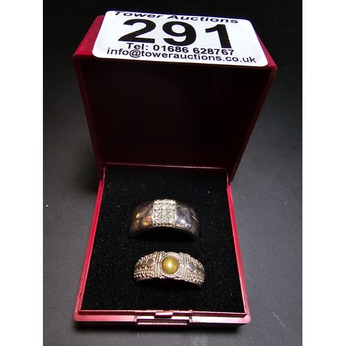 291 - A bundle of 2x 925 silver rings which include a chunky silver ring by Fossil and an art deco style r... 