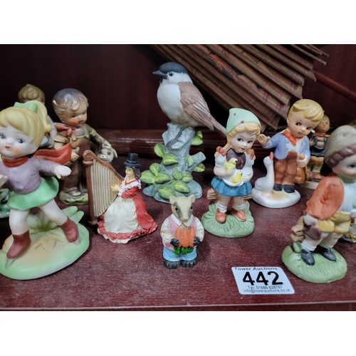 442 - Vast qty ceramic figurines along with two Chinese parasols