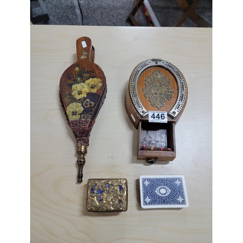 446 - A selection of 3 vintage items to include an antique oak horseshoe formed cribbage game complete, sm... 