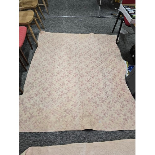 521 - 2x vintage welsh blankets in good overall vintage condition length of 194cm by 165cm