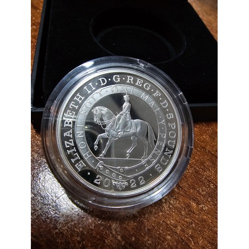 242 - The Royal Mint 2022 UK £5 silver proof piedfort coin, the platinum jubilee of H.M. Queen Elizabeth I... 