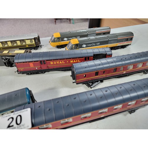 20 - A quantity of 7x coaches inc Royal Mail, Pullman etc along with an intercity 125 loco and a dummy In... 