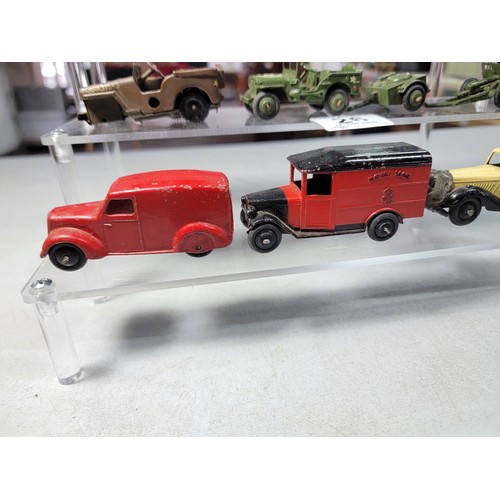 26 - Collection of 10x vintage metal dinky vehicles, inc 7x military vehicles inc a jeep, military fuel t... 