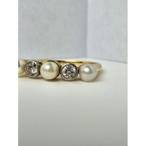 264 - A fine quality 18ct yellow gold pearl and diamond ring inset with 2 large diamonds, combined weight ... 