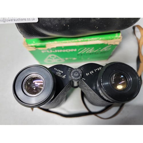 53 - Origina boxed Fujinon Binoculars Roof Prism 8 x 35 complete with case in good condition