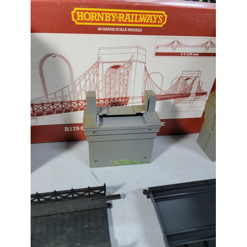 38 - Boxed Hornby R179 Grand Suspension Bridge, appears to be complete