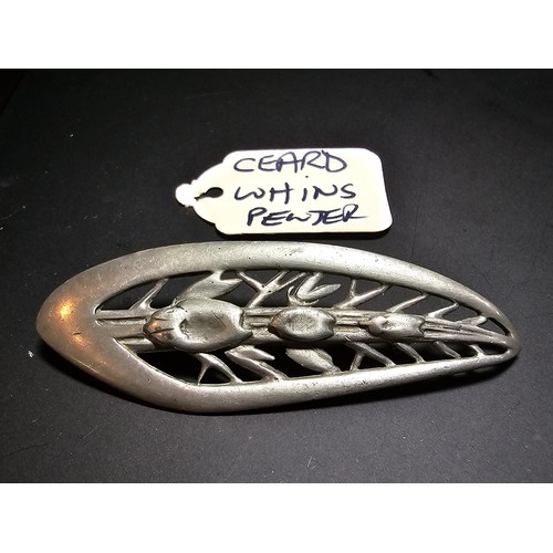 190 - A genuine vintage Scottish pewter brooch by Ceard Whins made in Scotland with a barley type design, ... 