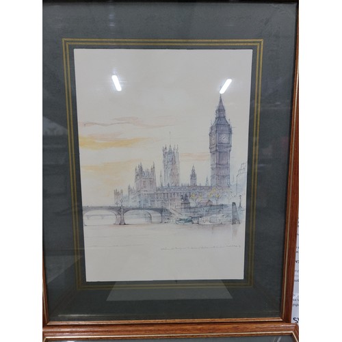 112 - Collection of 6x framed and glazed prints of various London landmarks inc Piccadilly Circus, Royal A... 