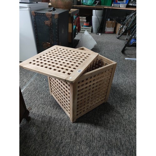 463 - Good quality beech lattice storage box in overall good condition, 50cm high, 50cm square