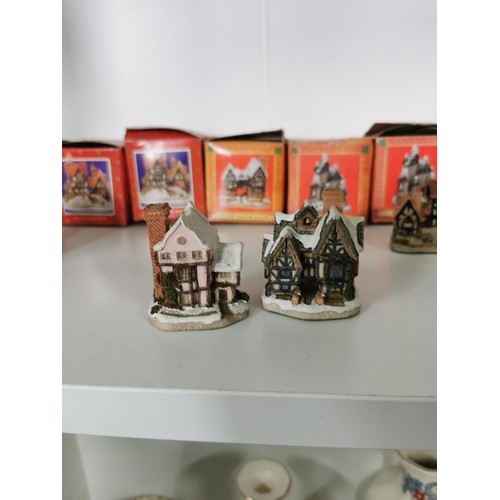 57 - Qty 11x boxed David Winter cottages - Small Christmas ornaments along with 1x small mouse figure. Al... 