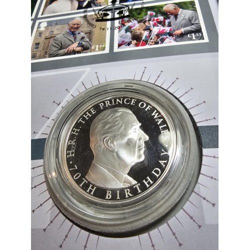 125 - A Royal Mail stamped coin cover relating to HRH prince of Wales 70th Birthday which includes a 915 s... 