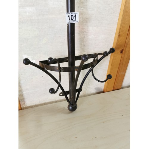 101 - Good quality vintage metal wall mounted coat rack hanger with ten hooks. Measures 70cm in length.