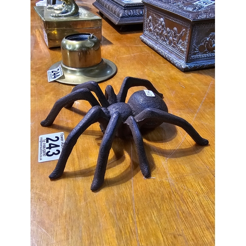 243 - A good quality cast iron spider / tarantula figure which can be freestanding or wall hanging. Width ... 