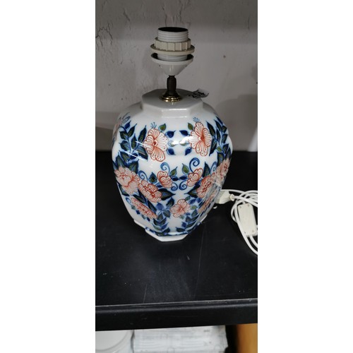 346 - Vintage Dutch Makkum Tichelaar Delft table lamp, shade not included. In very good clean condition. M... 