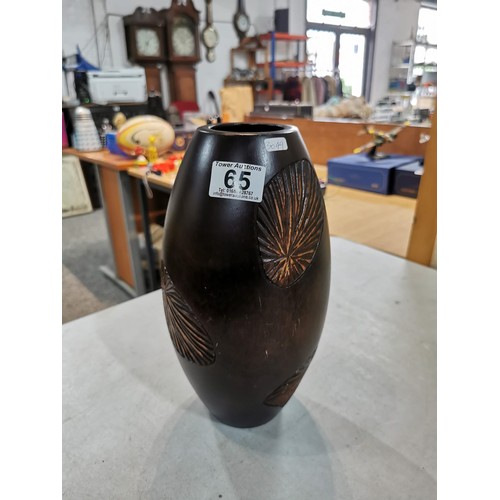 65 - Tall wooden carved shell decoration vase along with a good quality wooden egg timer in good order al... 