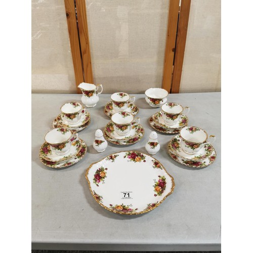 71 - Quantity of Royal Albert Old Country Roses part tea set inc 6 cups and saucers, 6x plates, milk jug,... 