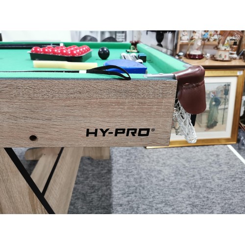 86 - Good quality Hy-Pro 6ft x 3ft pool / snooker table complete with snooker cues, snooker balls, boxed ... 