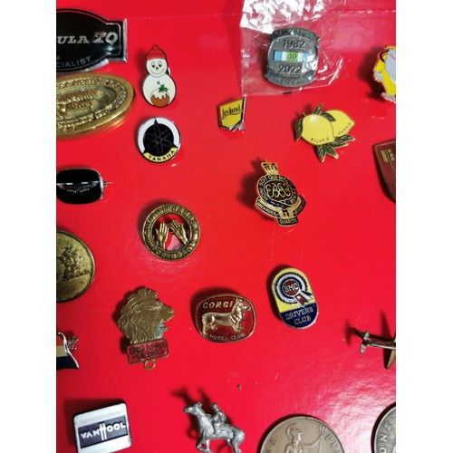 157 - Quantity of collectable pin badges inc Corgi, spitfires, Vanhool, Yamaha, a brass Chasewater Railway... 